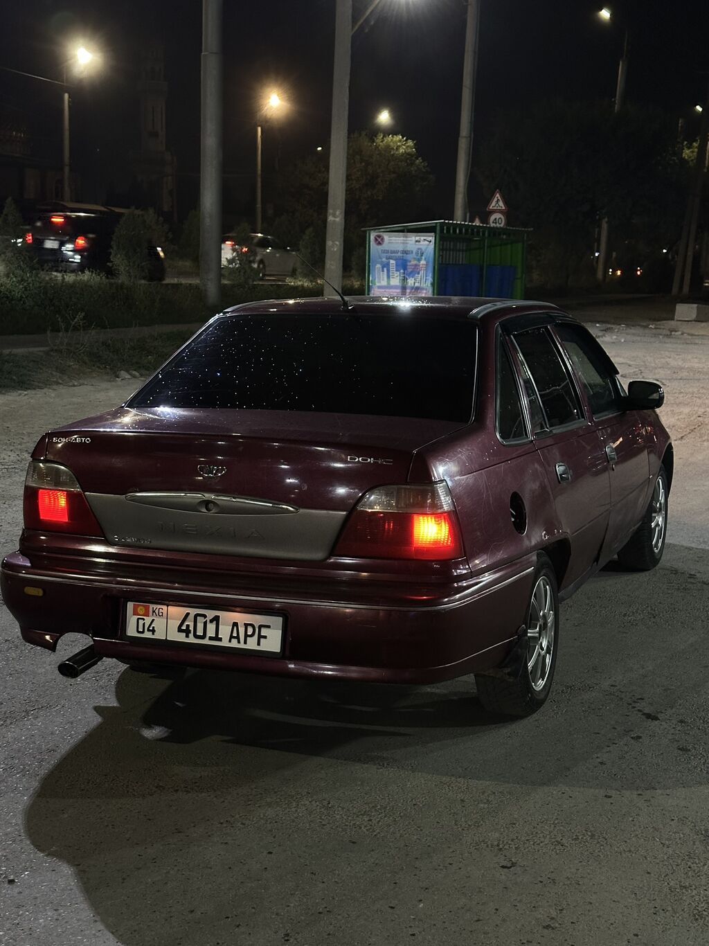 Daewoo Nexia: 2007 г., 1.5 л, Механика, Бензин, Седан: фото 3