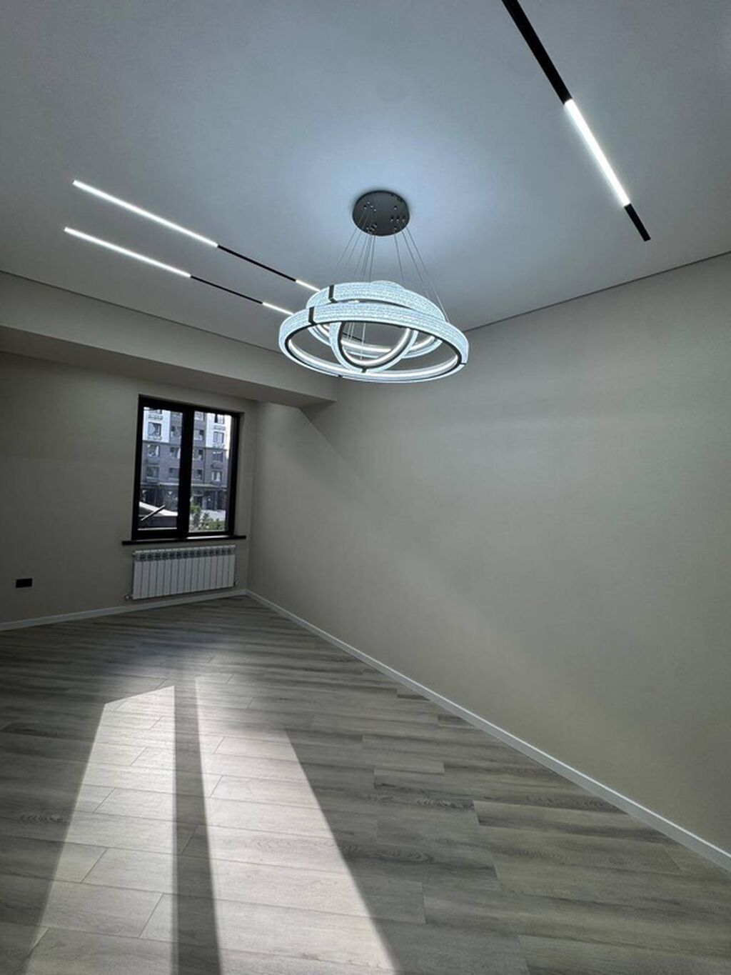 3 комнаты, 107 м², Южная Магистраль Элитка, 2 этаж, Дизайнерский ремонт: фото 1