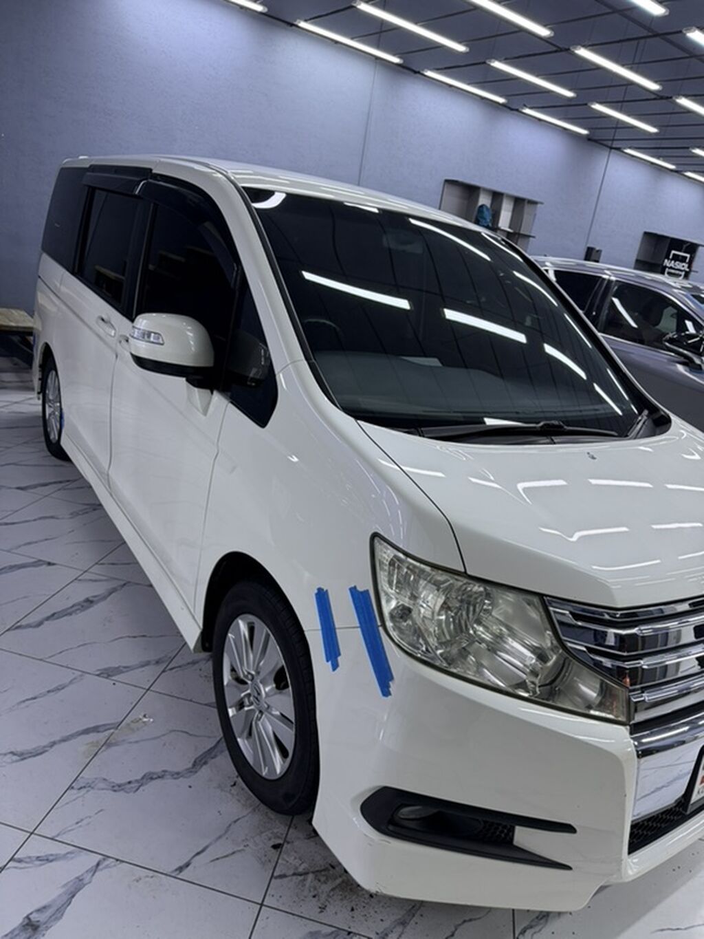 Honda Stepwgn: 2010 г., 2 л, Автомат, Газ, Минивэн: фото 1