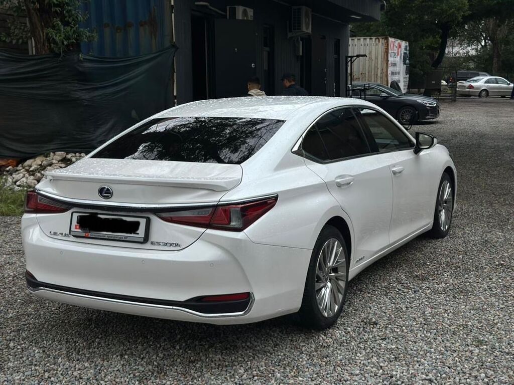 Lexus ES: 2019 г., 2.5 л, Вариатор, Гибрид, Седан: фото 3
