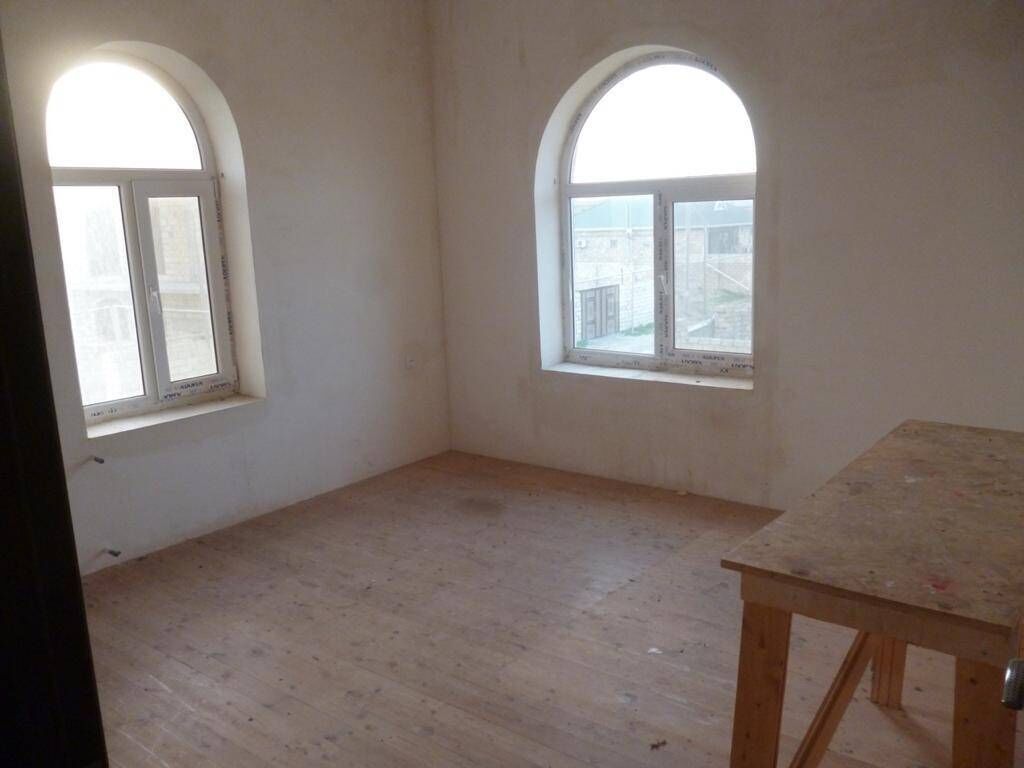 8 otaq, 184 kv. m, Kredit var, Yeni təmirli