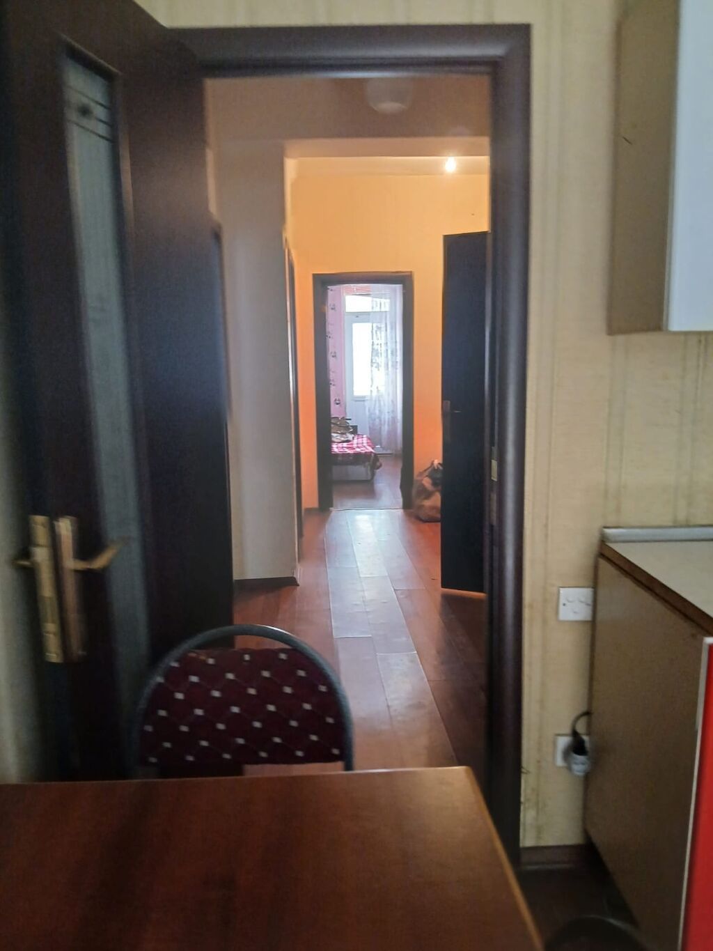 1 NEFER OTAQ YOLDASI XANIM AXTARILIR KOMUNAL DAXIL 150 AZN 2 otaqlı