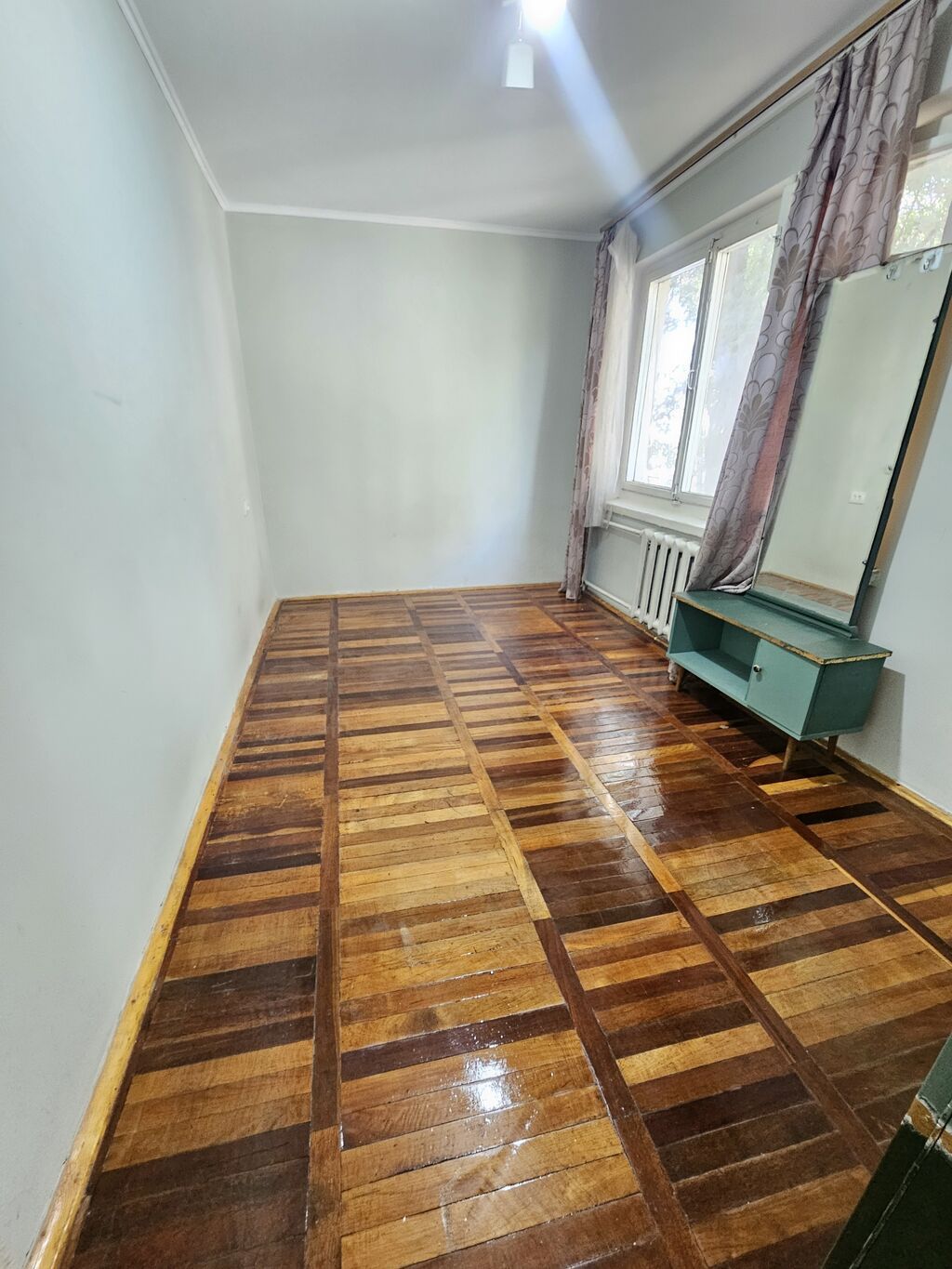 3 комнаты, 58 м², 10 мкр 104 серия, 2 этаж, Требуется ремонт: фото 2