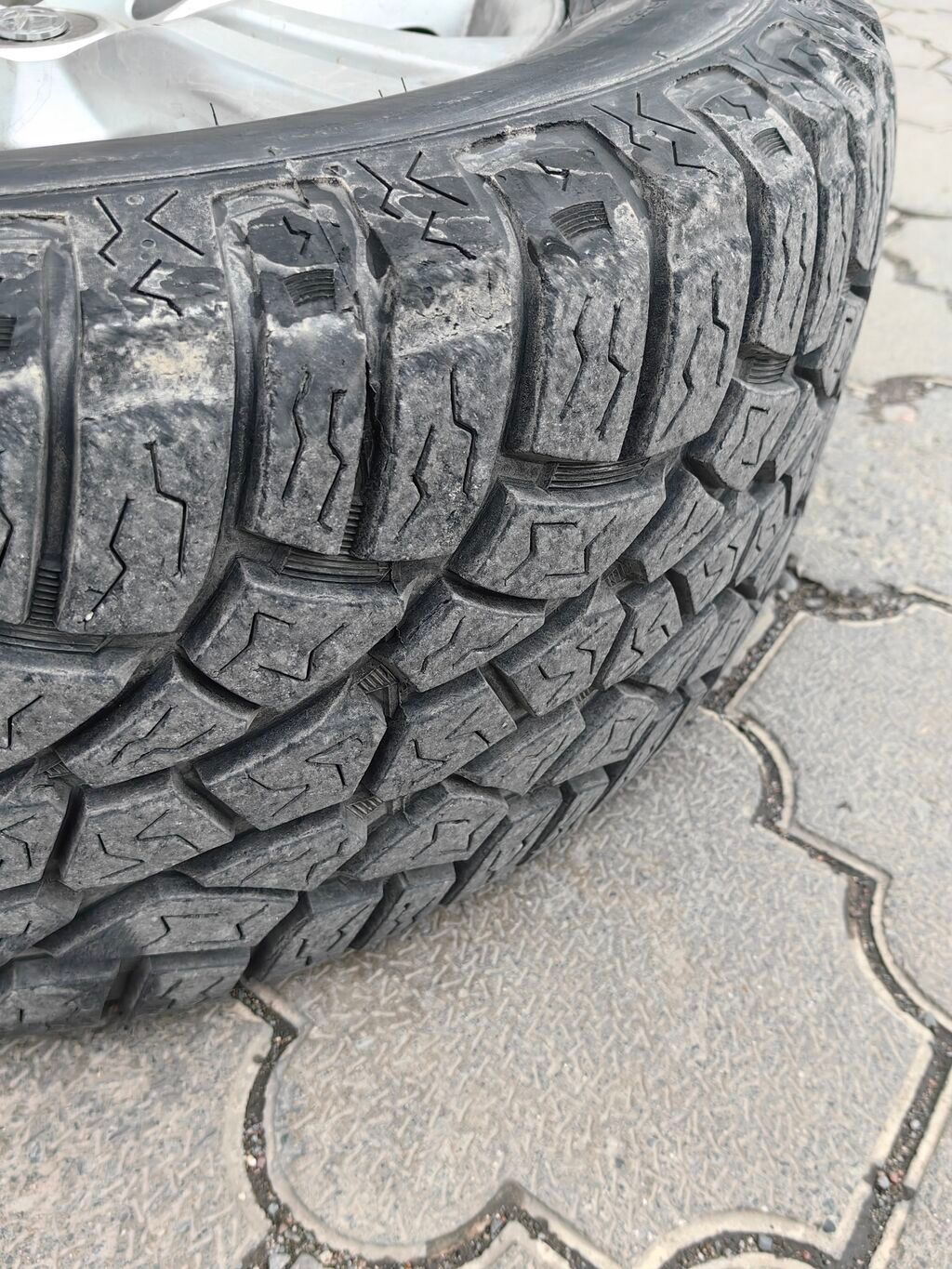 Колеса в сборе 285 / 60 / R 18, Всесезонная, Б/у, Комплект, Внедорожные (АТ/МТ), Литые, отверстий - 5: фото 3