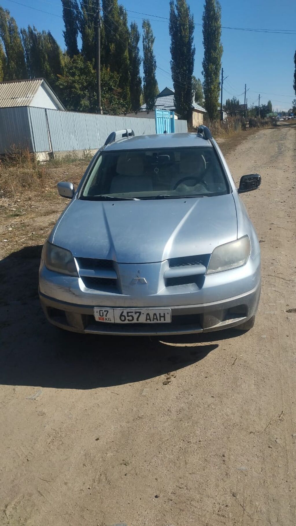 Mitsubishi Outlander: 2004 г., 2 л, Механика, Бензин, Внедорожник