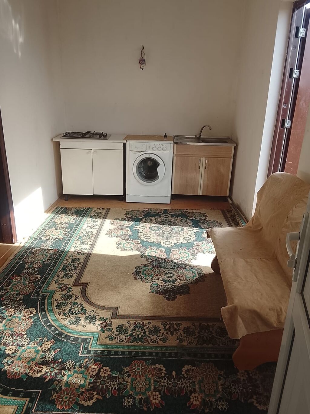 Kirayə:2 otaqli Yeni Suraxanı qəs. – həyət evi - Tam ayrı girişli