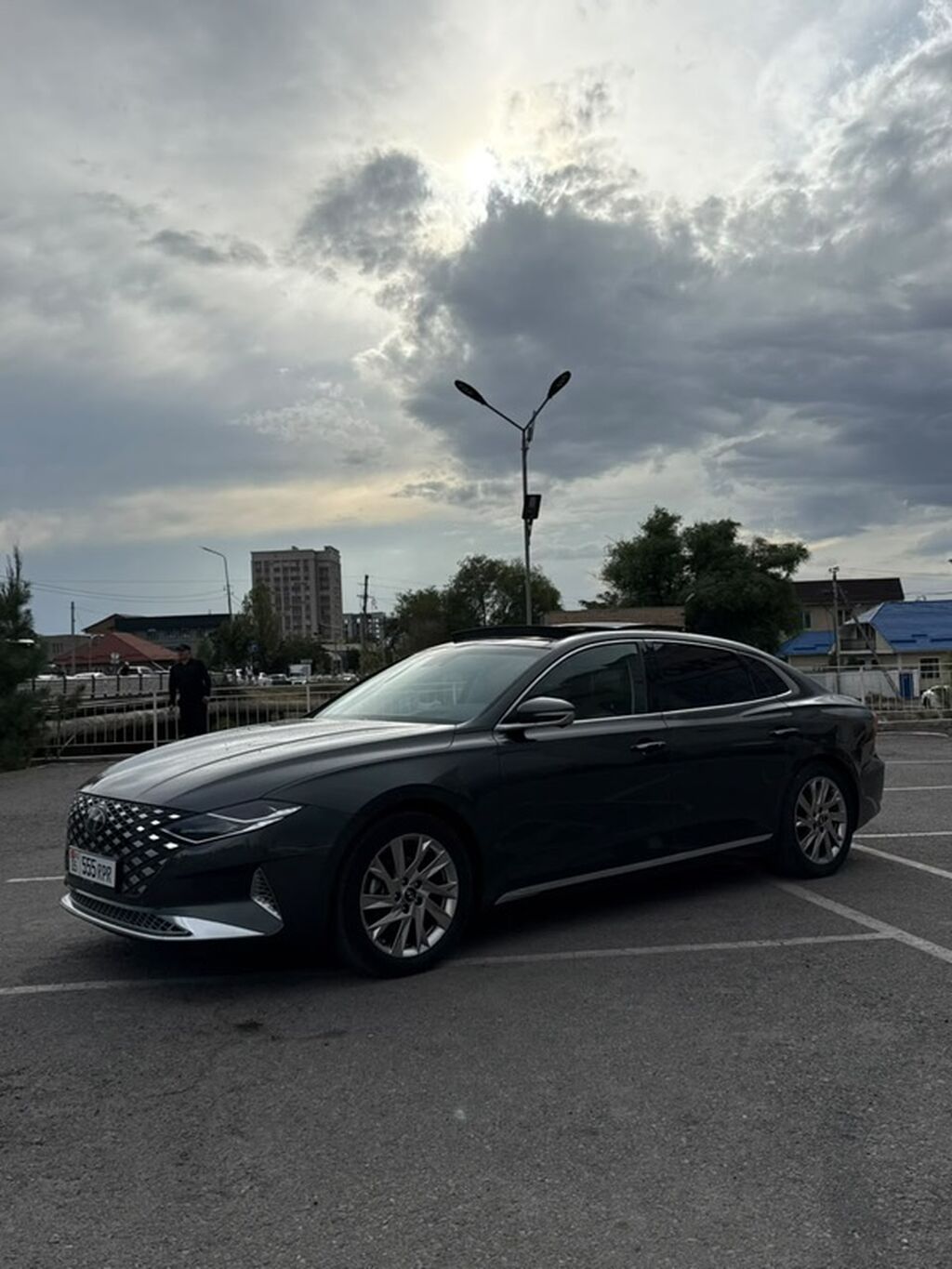 Hyundai Grandeur: 2021 г., 2.4 л, Автомат, Гибрид, Седан: фото 3