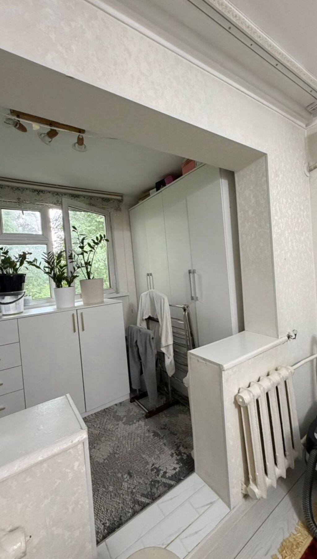 1 комната, 34 м², 4 мкр 104 серия, 2 этаж, Евроремонт: фото 3
