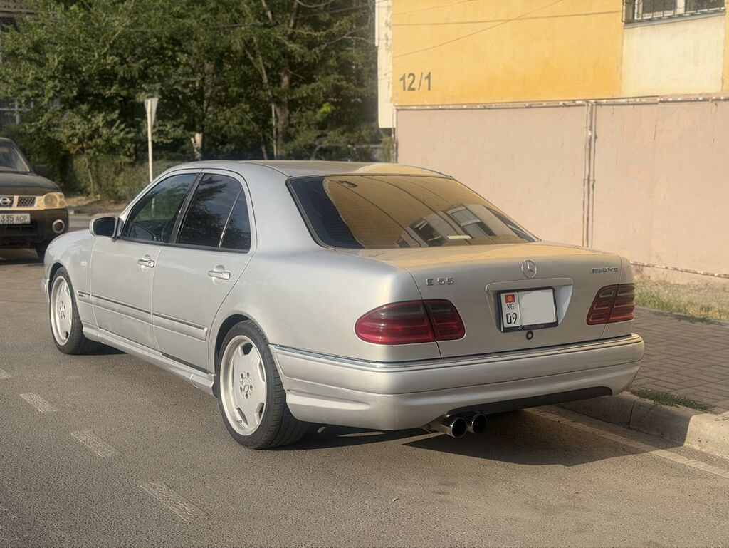 Mercedes-Benz E-Class: 1999 г., 4.3 л, Автомат, Бензин, Седан: фото 2