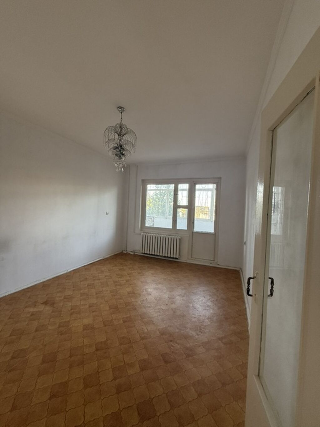 4 комнаты, 85 м², 12 мкр 1 этаж, Требуется ремонт: фото 4