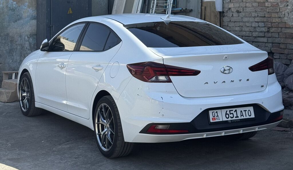 Hyundai Avante: 2019 г., 1.6 л, Автомат, Бензин, Седан: фото 4