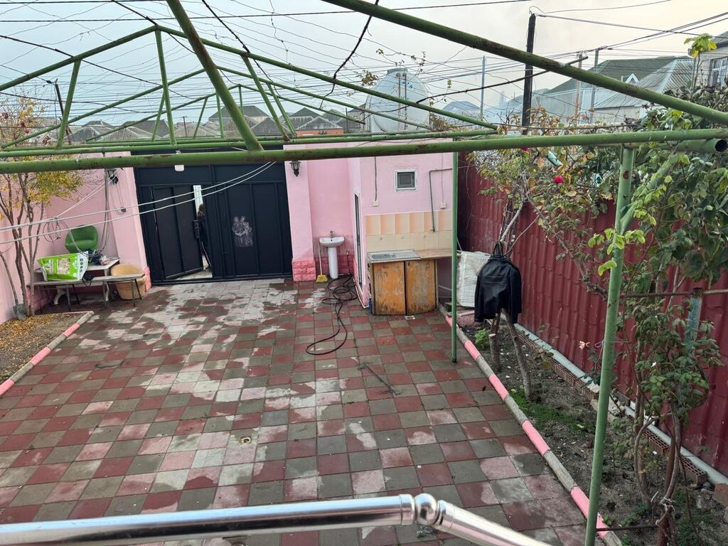 Bakı, Hövsan qəs., 3 otaqlı, Köhnə tikili, m. Həzi Aslanov, 85 kv. m