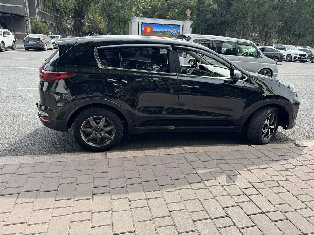 Kia Sportage: 2020 г., Автомат, Кроссовер: фото 2