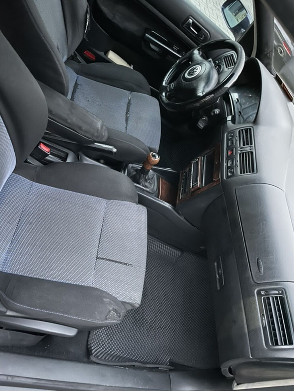 Volkswagen Bora: 1999 г., 2 л, Бензин, Седан: фото 6