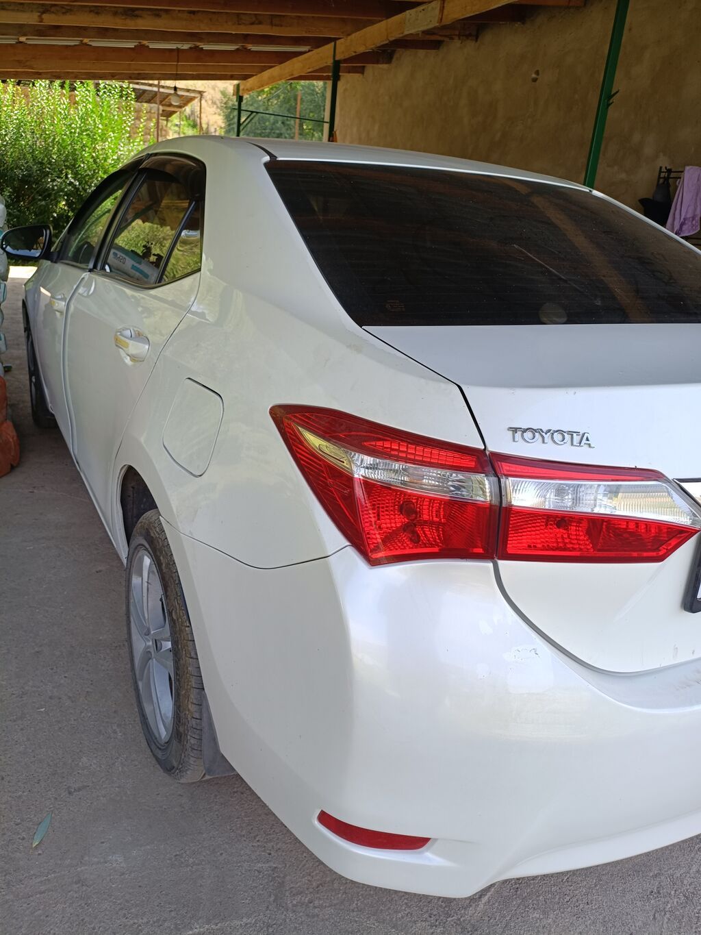 Toyota Corolla: 2013 г., 1.6 л, Автомат, Бензин, Седан: фото 2