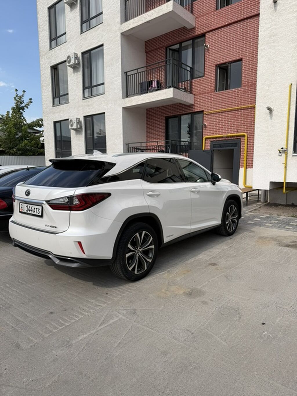 Lexus RX: 2018 г., 3.5 л, Гибрид, Кроссовер: фото 3