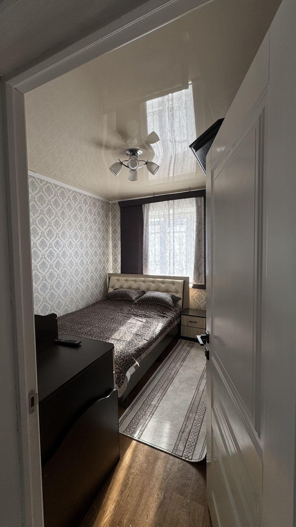 3 комнаты, 50 м², Сталинка, 1 этаж, Евроремонт: фото 4