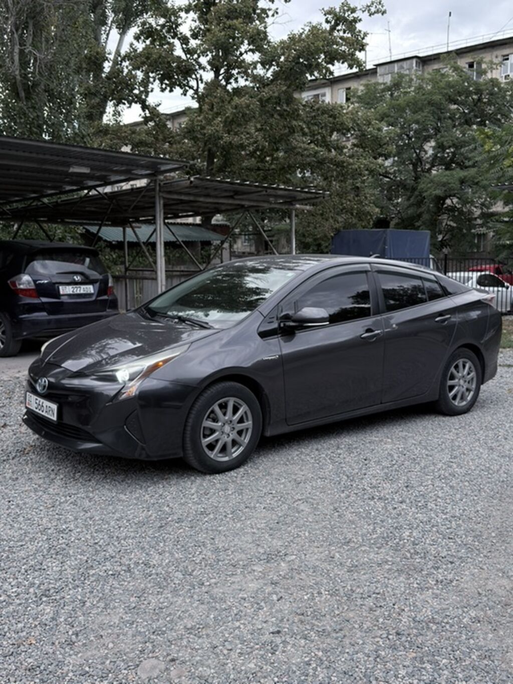 Toyota Prius: 2016 г., 1.8 л, Вариатор, Гибрид, Лифтбек: фото 3