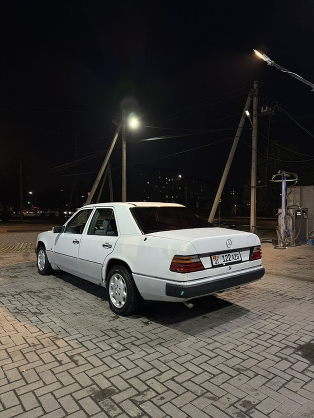 Mercedes-Benz E-Class: 1990 г., 2 л, Механика, Бензин, Седан: фото 5