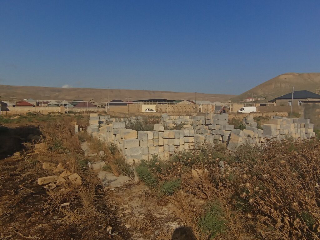 2 sot, Tikinti, Maklerlər narahat etməsin, Bələdiyyə