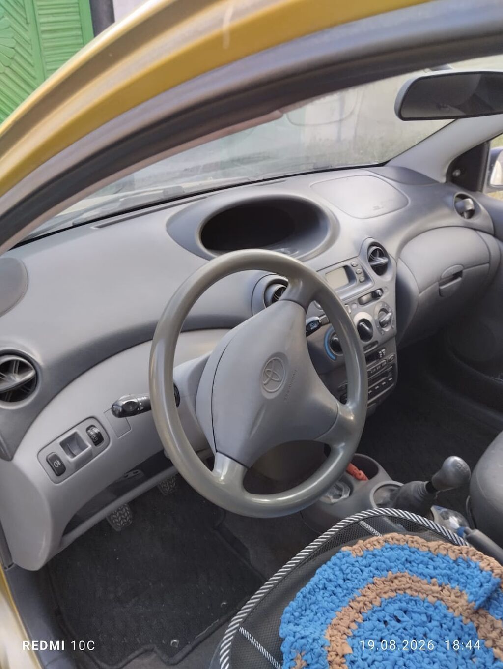 Toyota Yaris: 2000 г., 1 л, Механика, Бензин, Хэтчбэк: фото 7