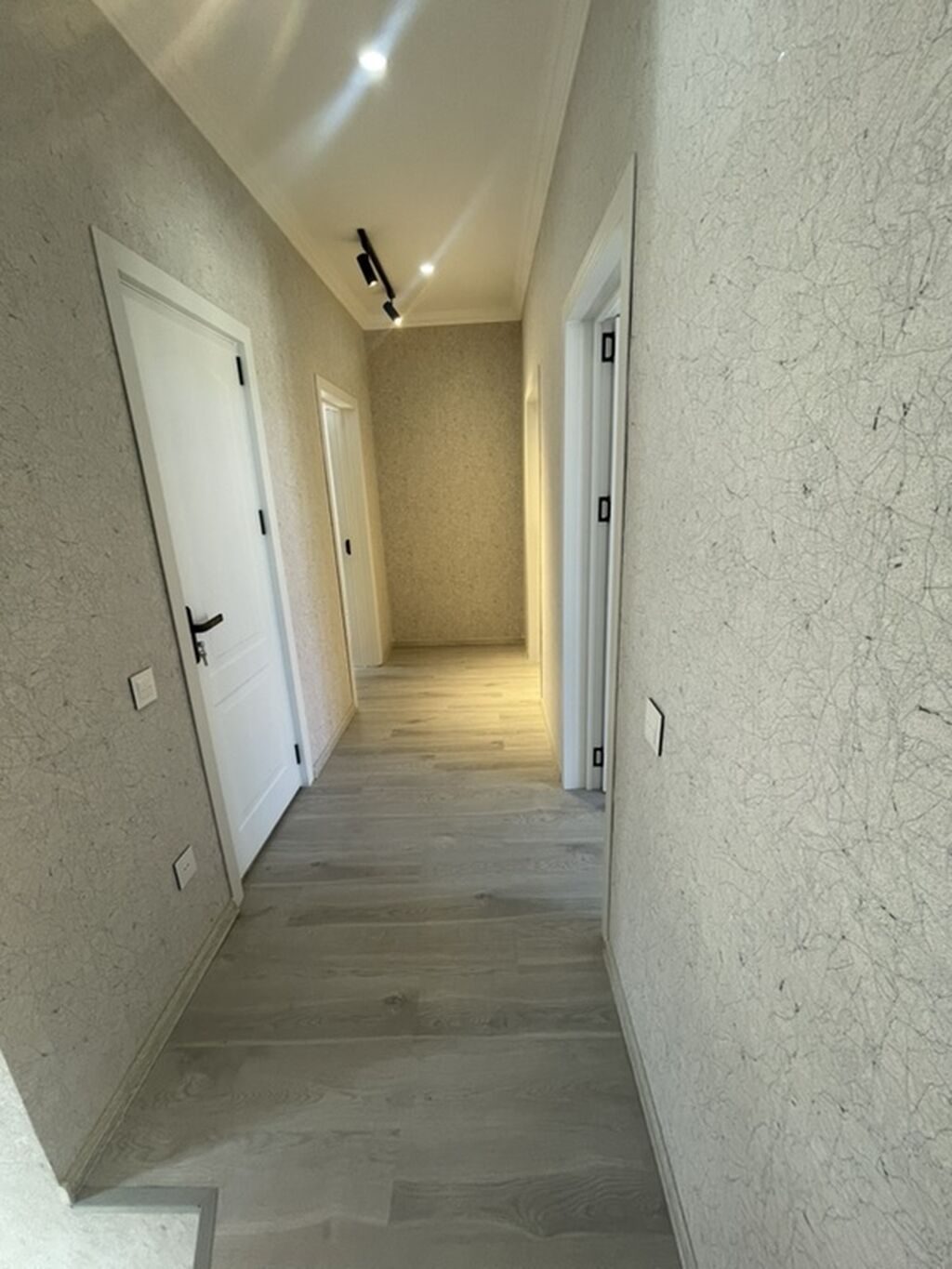 4 otaqlı, 155 kv. m