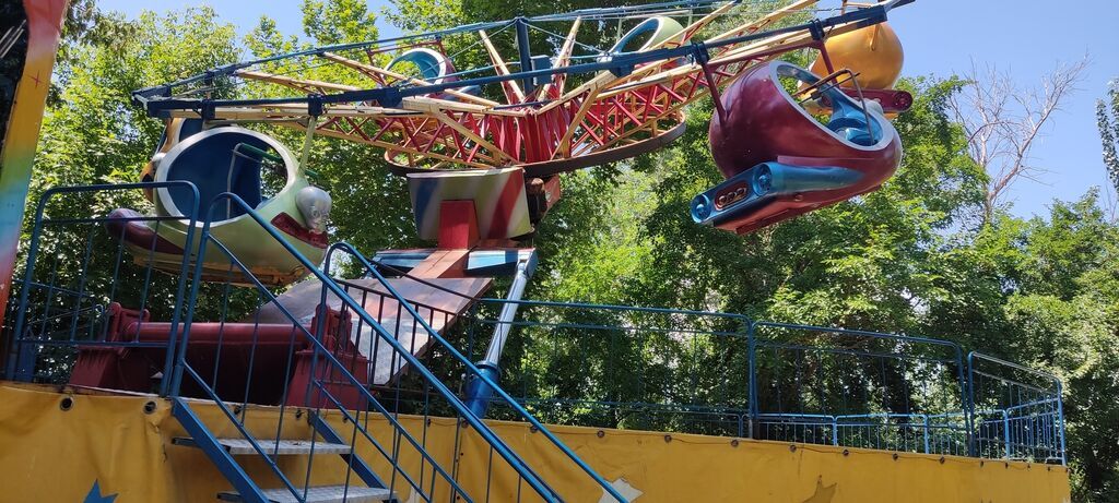 Аттракцион «Аэлита» — карусель космической тематики с подвесными: фото 4