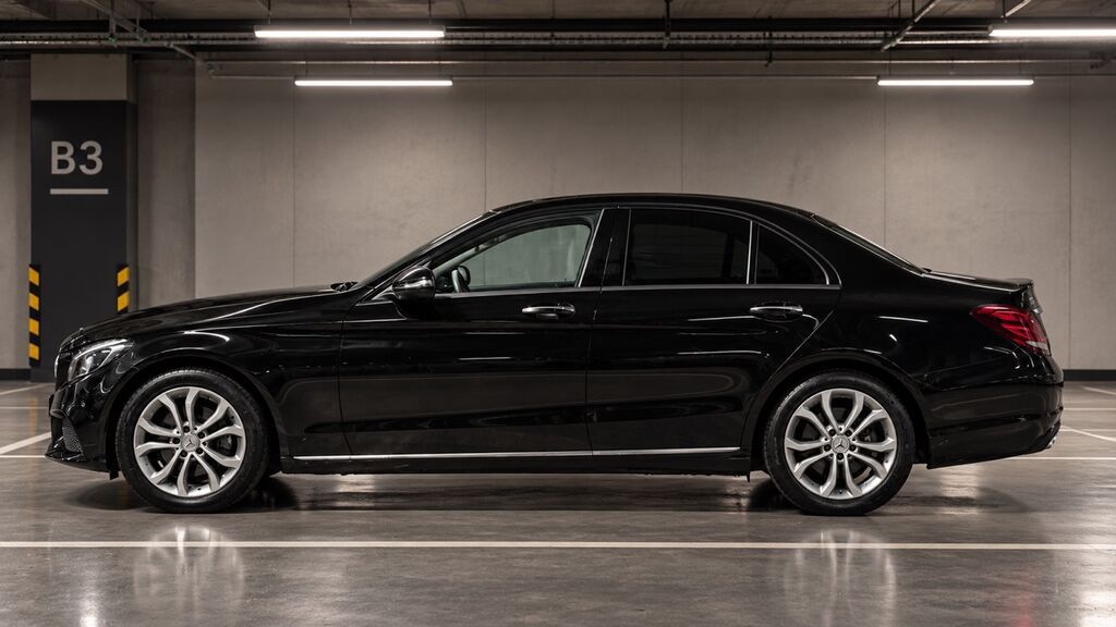 Mercedes-Benz C-Class: 2017 г., 2.2 л, Автомат, Дизель, Седан: фото 2