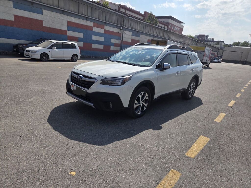 Subaru Outback: 2022 г., 2.4 л, Вариатор, Бензин, Универсал: фото 2