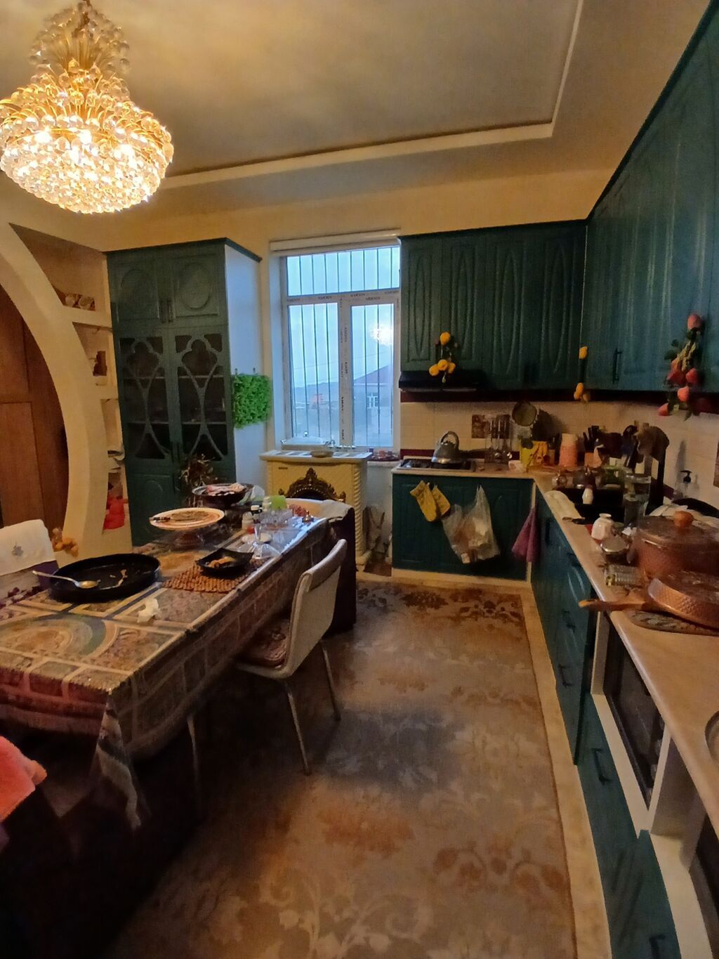 7 otaqlı, 450 kv. m, Kredit var, Yeni təmirli