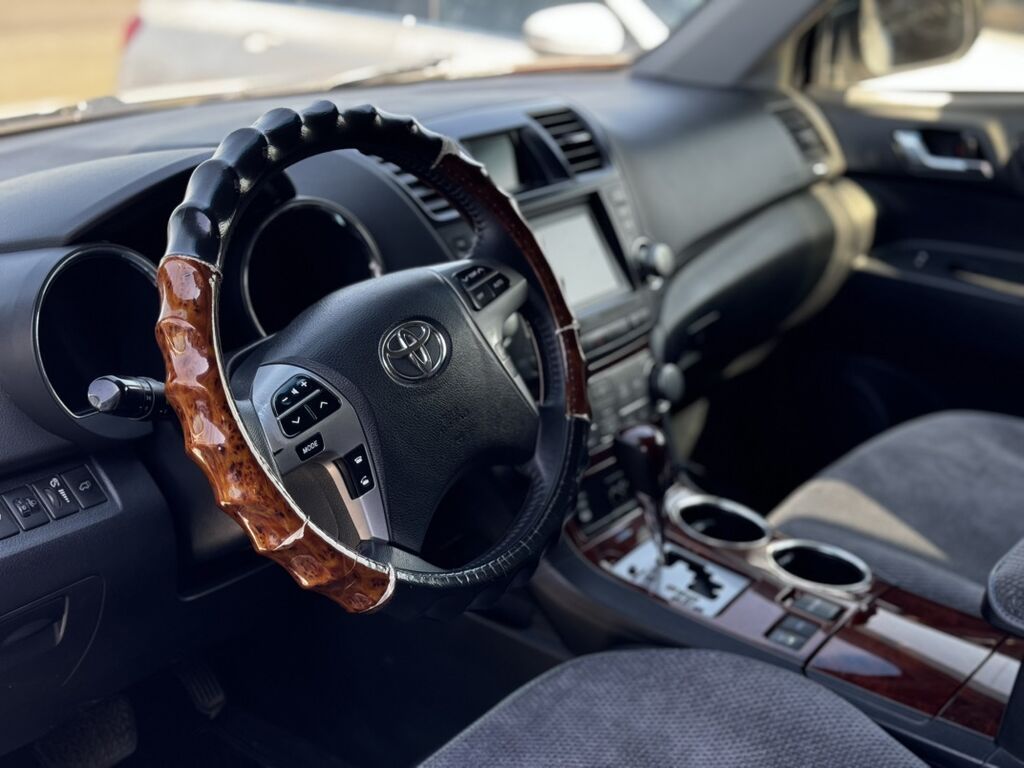 Toyota Highlander: 2012 г., Бензин, Кроссовер — фото 8