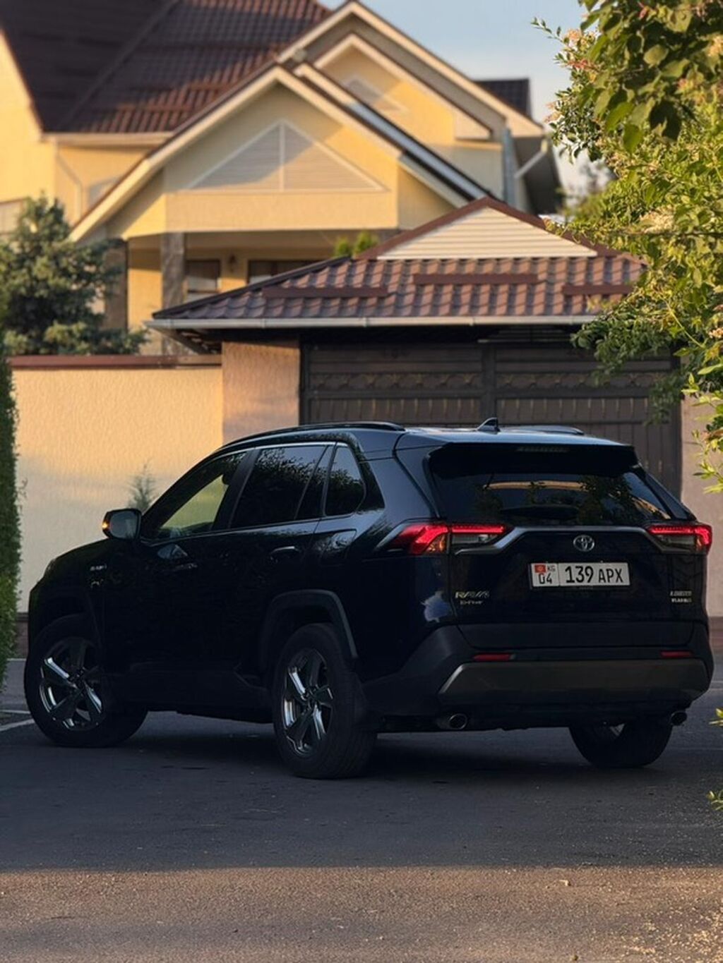 Toyota RAV4: 2021 г., 2.5 л, Автомат, Гибрид, Кроссовер: фото 5