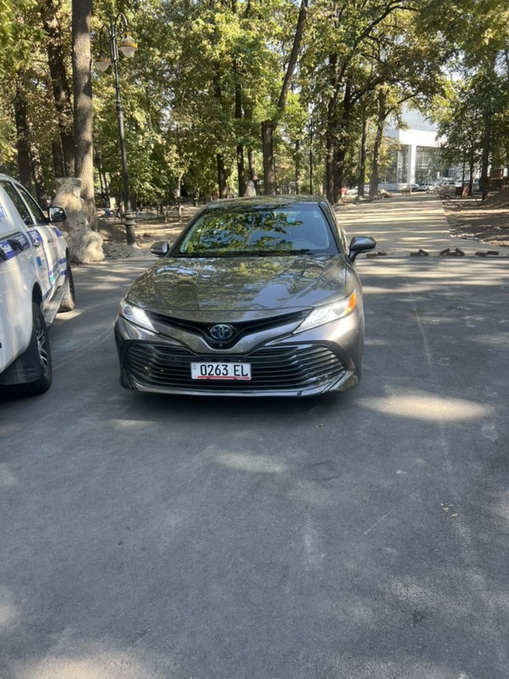 Toyota Camry: 2019 г., 2.5 л, Вариатор, Гибрид, Седан: фото 3