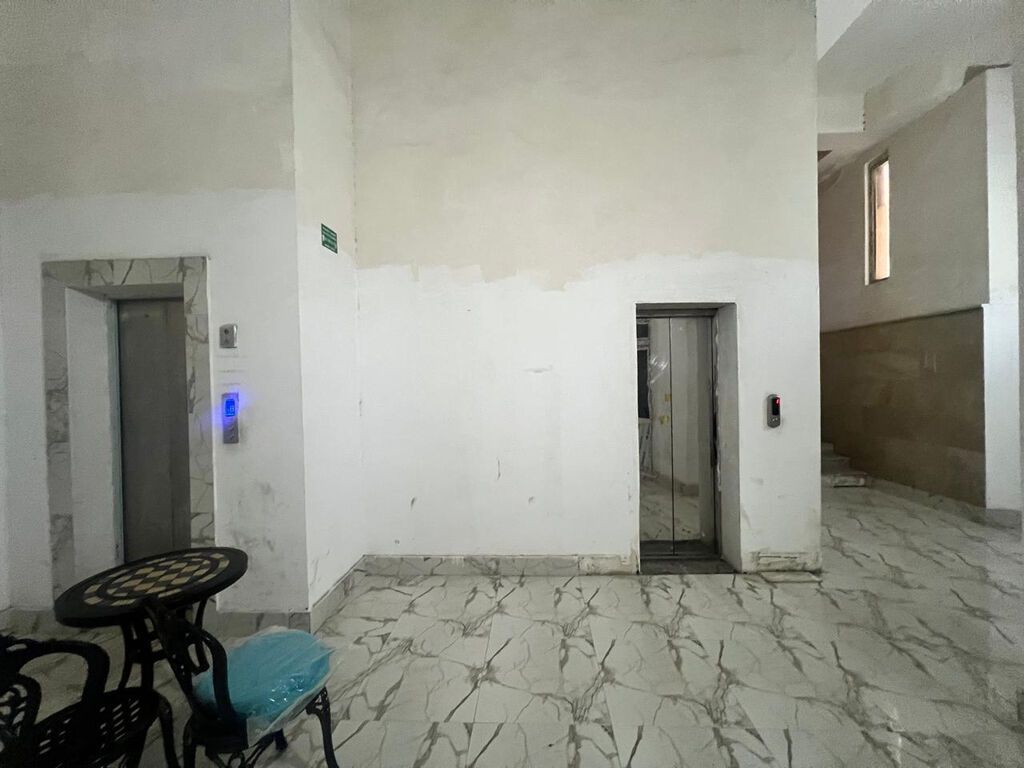 3 otaqlı, Yeni tikili, 184 kv. m