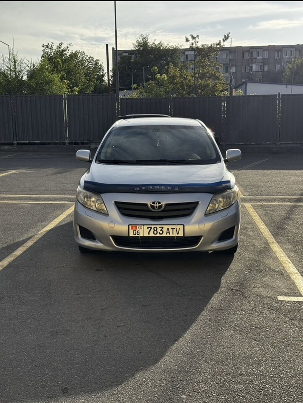 Toyota Corolla: 2008 г., 1.4 л, Механика, Бензин, Седан: фото 2