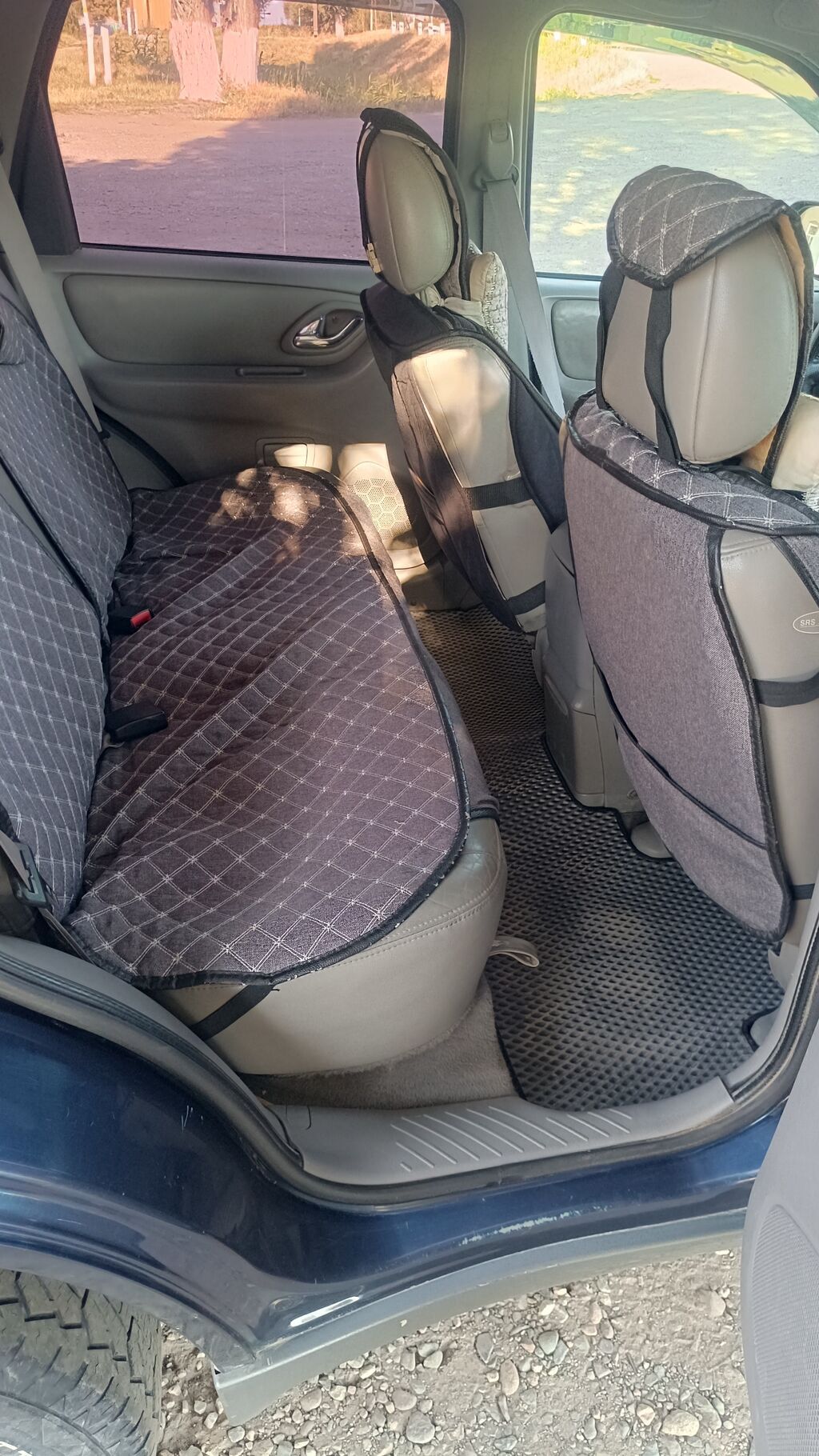 Mazda Tribute: 2002 г., 3 л, Автомат, Бензин, Внедорожник: фото 4