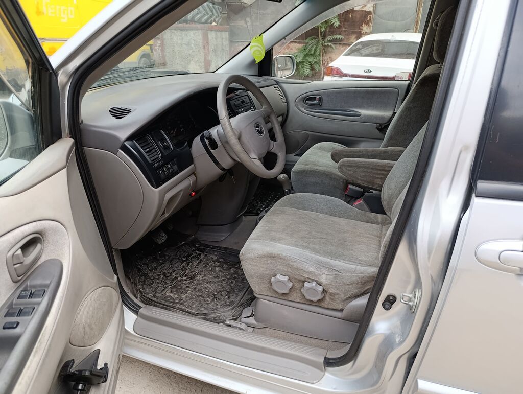 Mazda MPV: 2002 г., 2 л, Механика, Бензин, Минивэн: фото 5