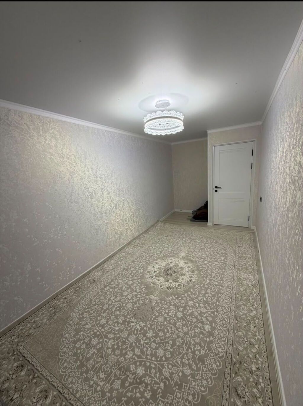3 комнаты, 58 м², 10 мкр 104 серия, 2 этаж, Евроремонт: фото 2