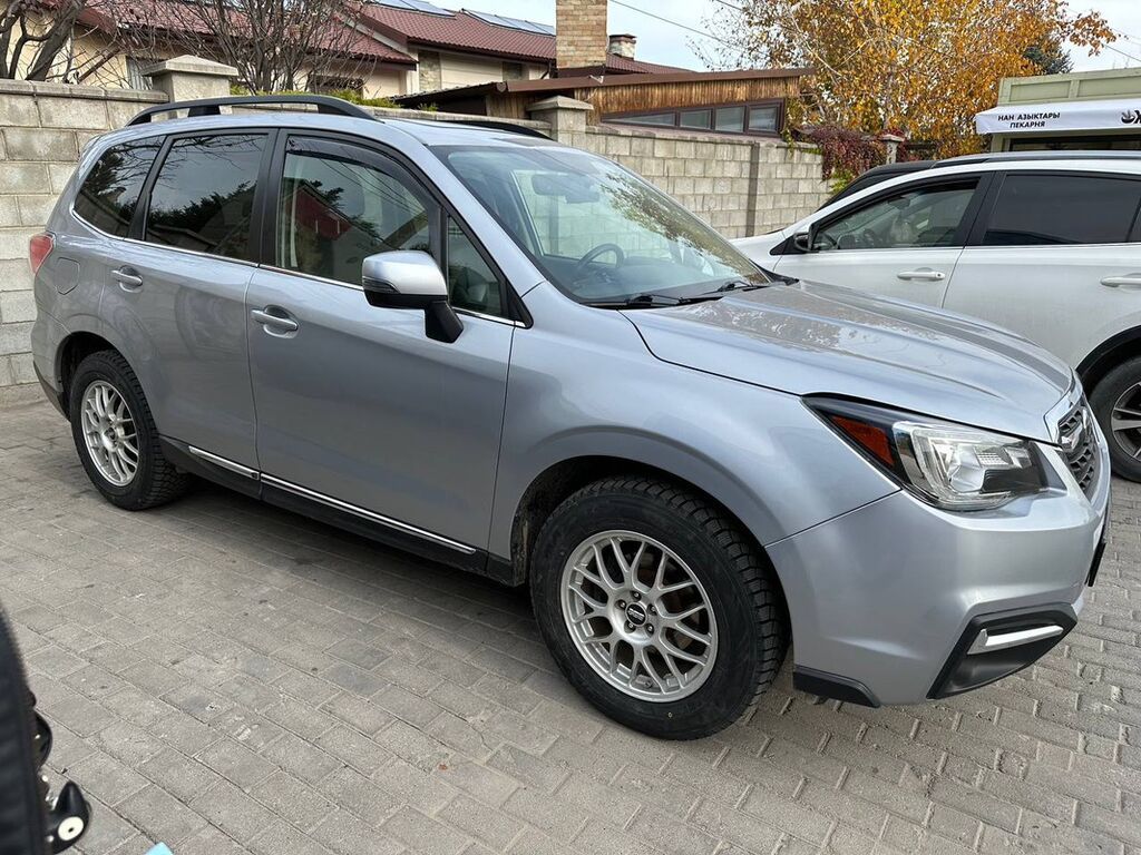 Subaru Forester: 2017 г., 2.5 л, Вариатор, Бензин, Кроссовер: фото 2