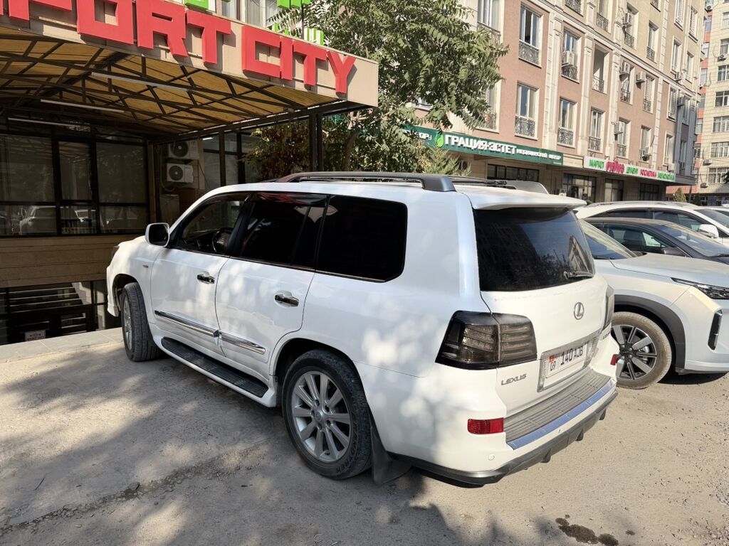 Lexus LX: 2008 г., 5.7 л, Автомат, Бензин, Внедорожник: фото 4