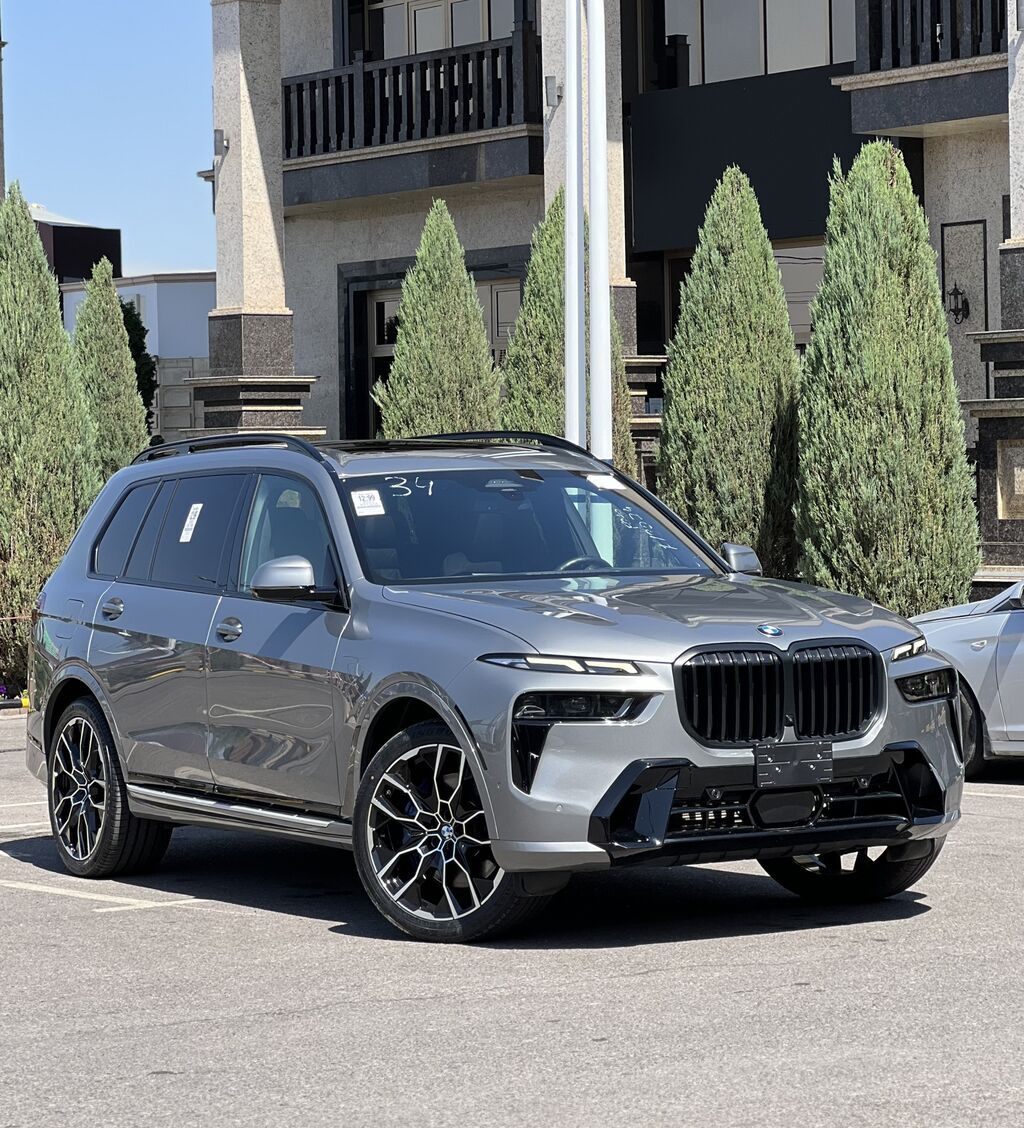 BMW X7: 2022 г., 3 л, Автомат, Бензин, Кроссовер: фото 2