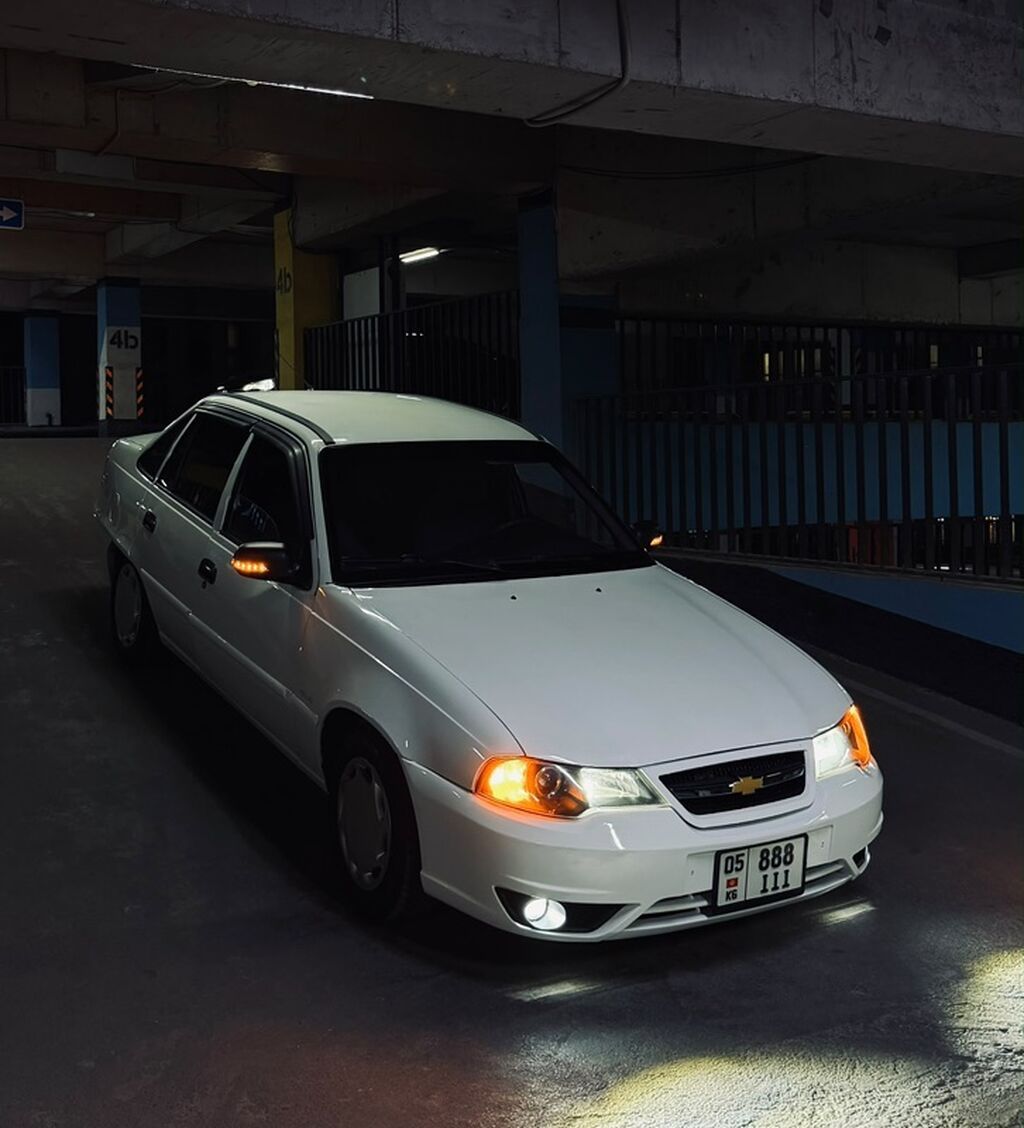 Daewoo Nexia: 2012 г., 1.6 л, Механика, Бензин, Седан: фото 3