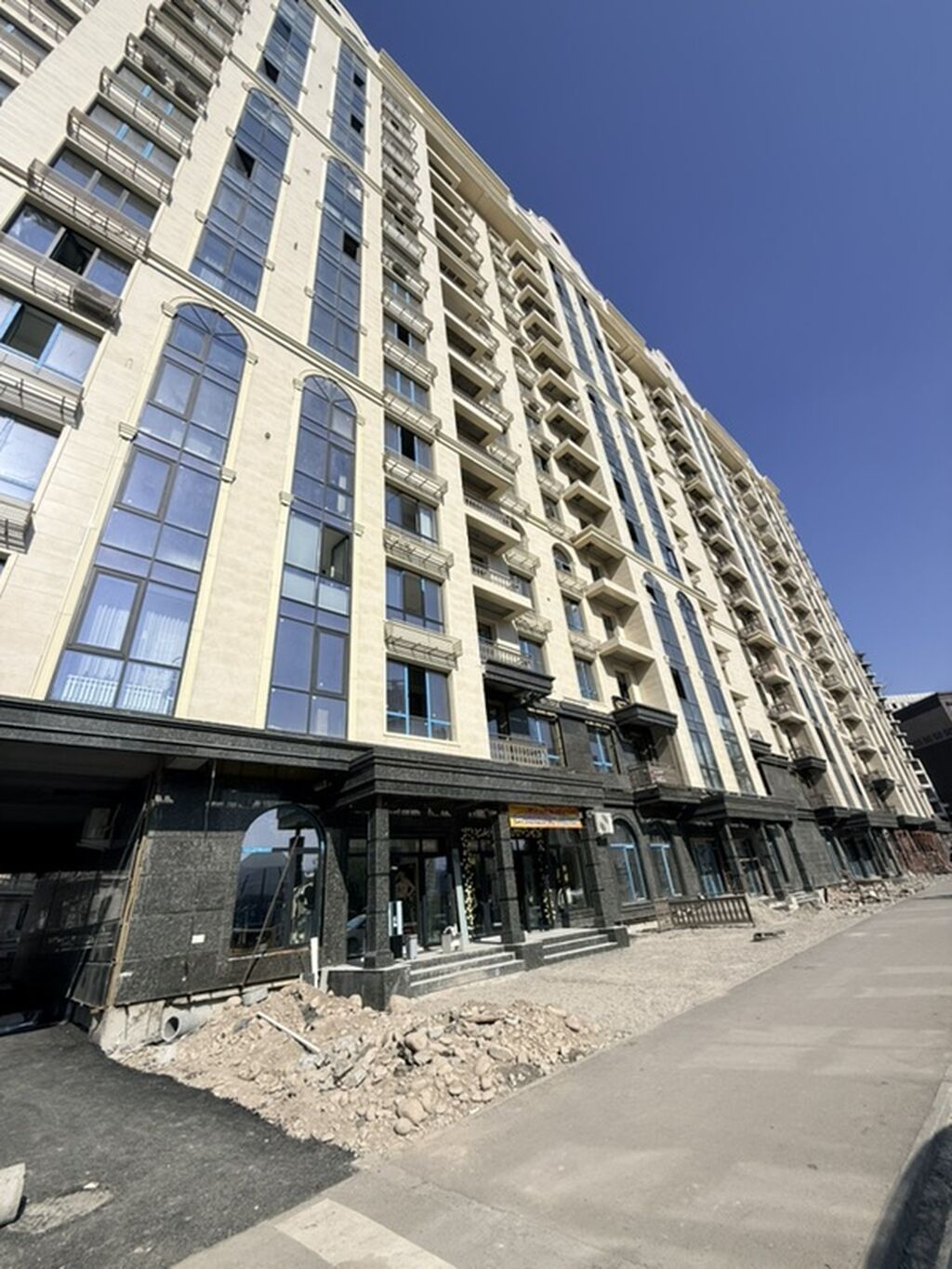 1 комната, 62 м², Асанбай мкр Элитка, 14 этаж, ПСО (под самоотделку): фото 1