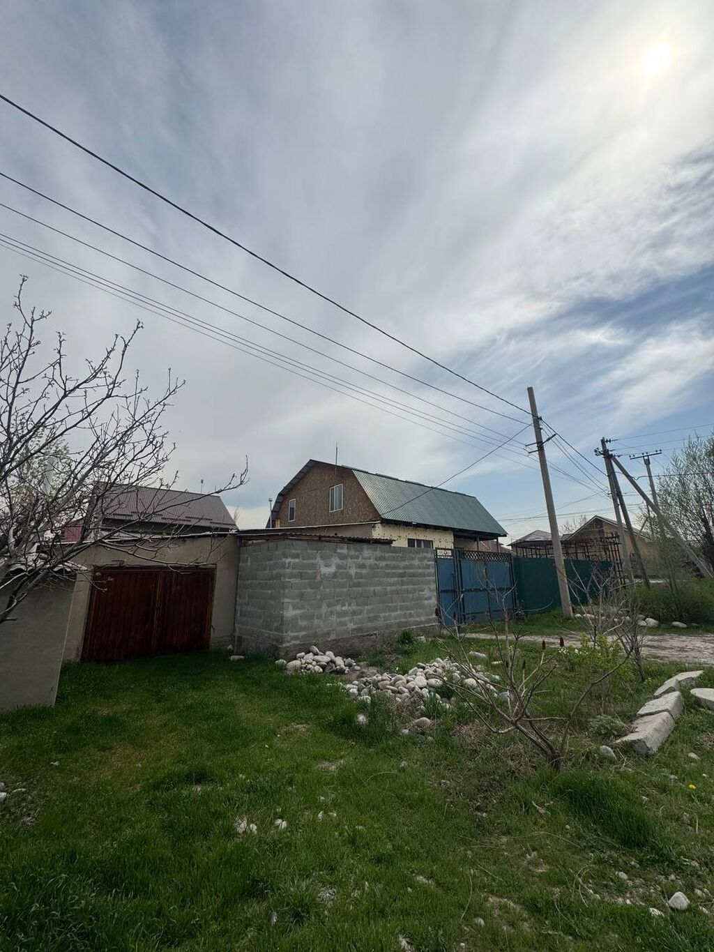 Угловой участок с домом в р-не Арча-Бешик (ул. Куюкова/Ак-Тан