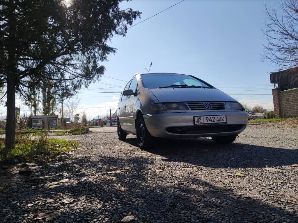 Volkswagen Sharan: 1999 г., 2 л, Механика, Бензин, Минивэн: фото 3