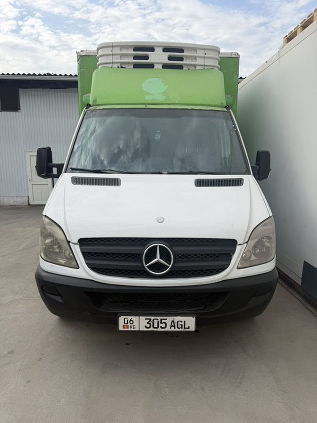Mercedes-Benz Спринтер: 2011 г., 3 л, Механика, Дизель, Фургон: фото 1