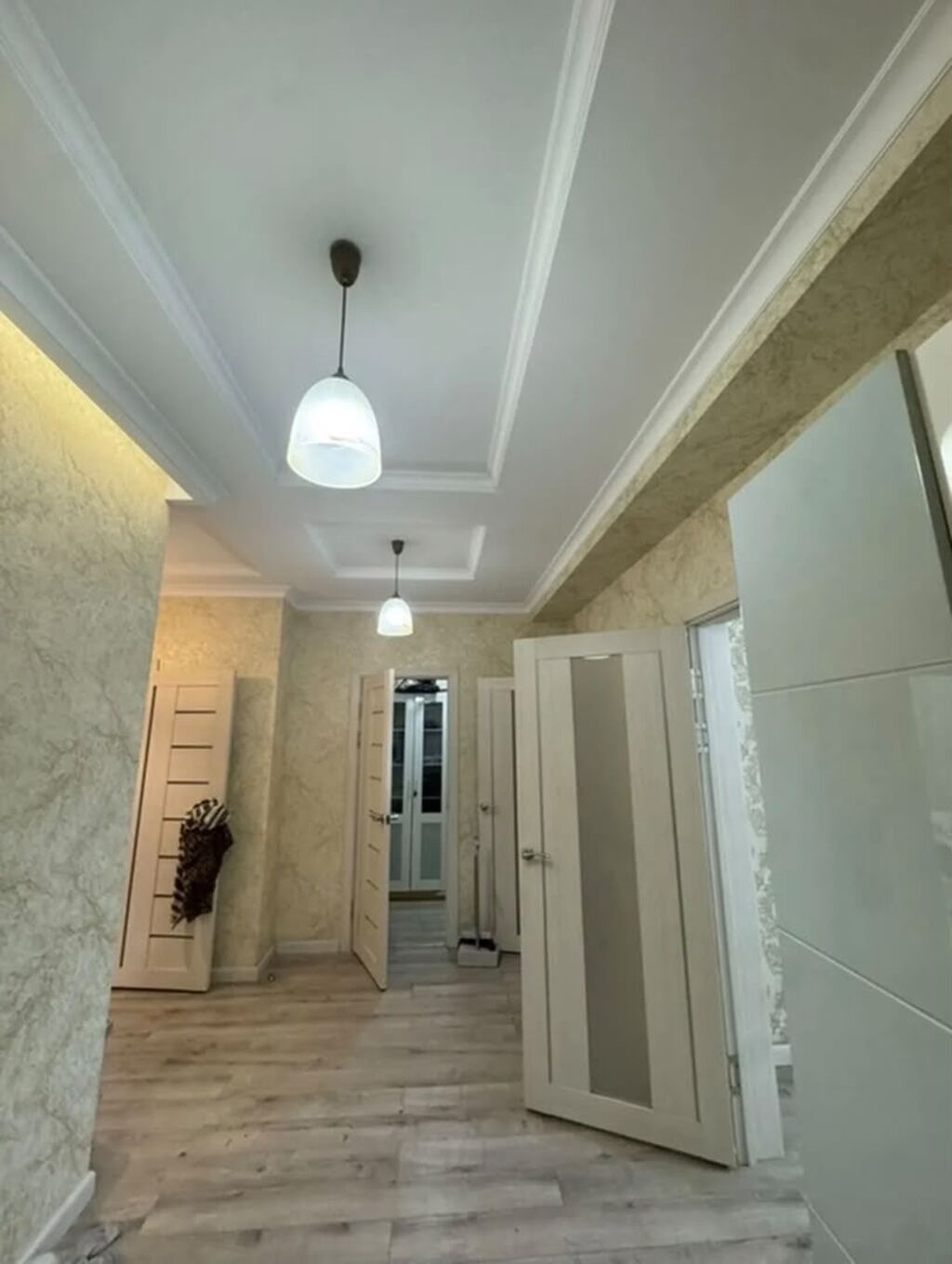 Район Ала арча трц бакаева 140 2 комнаты Жк Дипломат 81 кВ2 700$: фото 8