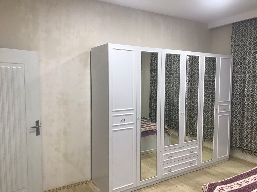 4 otaqlı, 140 kv. m, Yeni təmirli