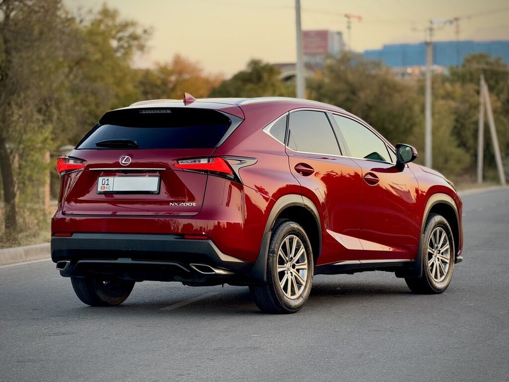 Lexus NX: 2016 г., 2 л, Автомат, Бензин, Кроссовер: фото 4