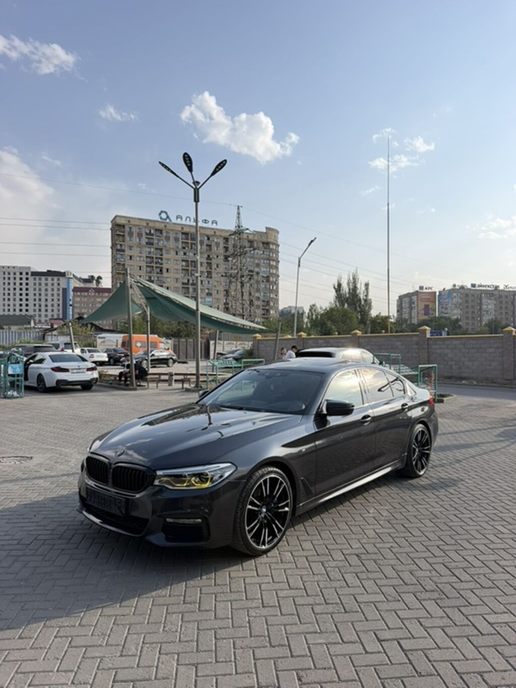 BMW 5 series: 2018 г., 2 л, Автомат, Бензин, Седан: фото 1